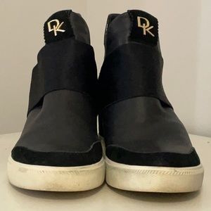DKNY Cali Wedge Sneaker
